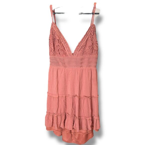 Rue21 Dresses & Skirts - Rue21 XL Boho Crochet Lace Tiered Mini Dress Rust Pink Open Back